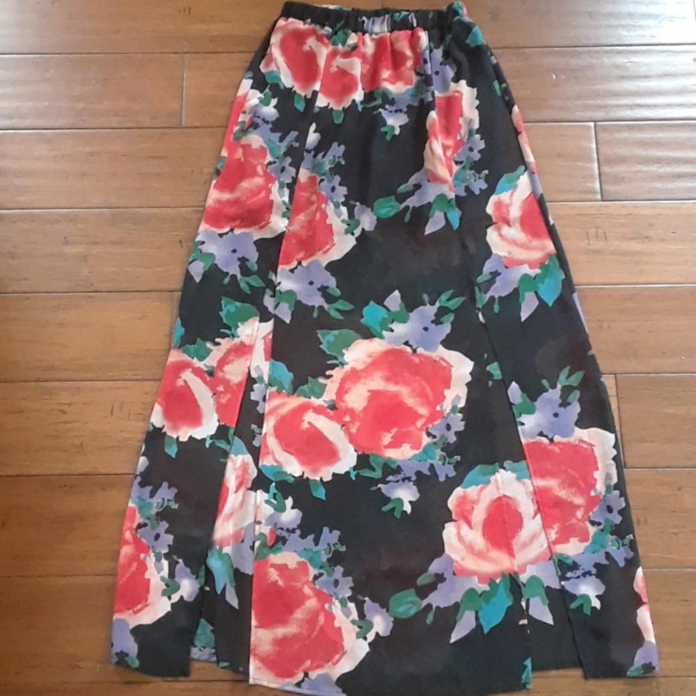 💎HPFUN&FLIRTY💎 Liberty love sheer skirt sz M